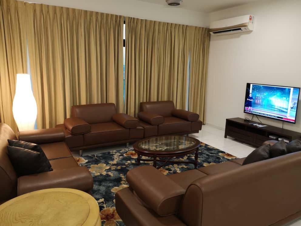 Skyloft Muslim Suite Johor Bahru Exteriör bild
