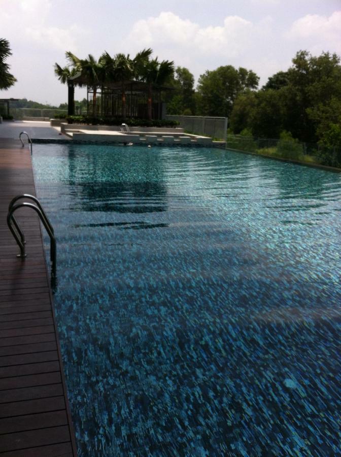 Skyloft Muslim Suite Johor Bahru Exteriör bild