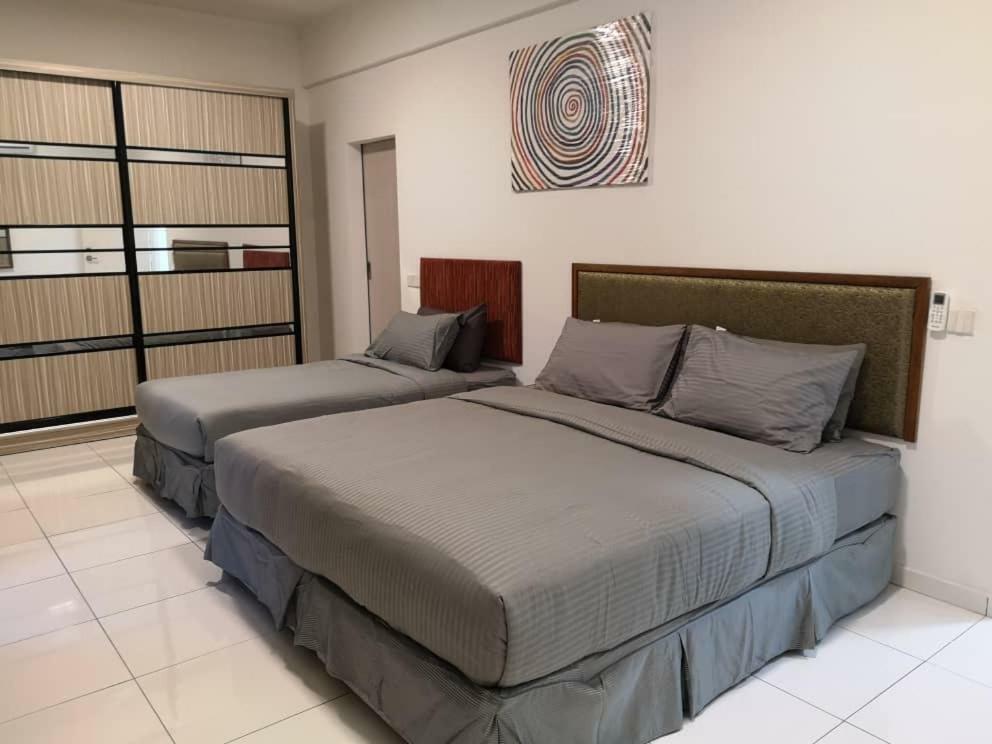 Skyloft Muslim Suite Johor Bahru Exteriör bild