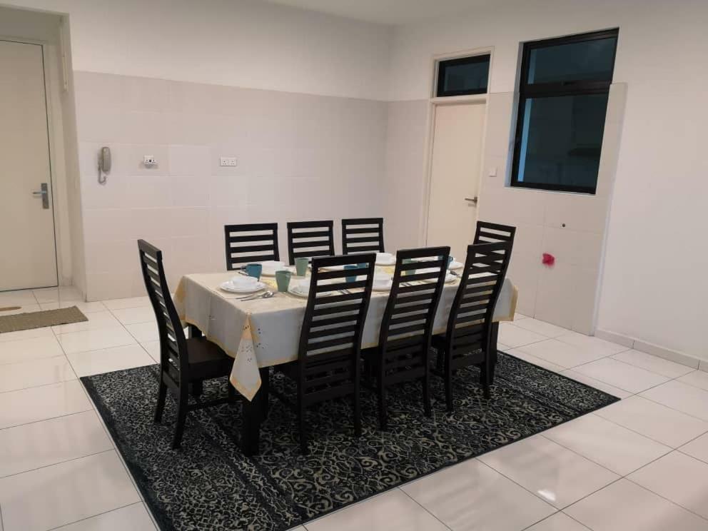Skyloft Muslim Suite Johor Bahru Exteriör bild