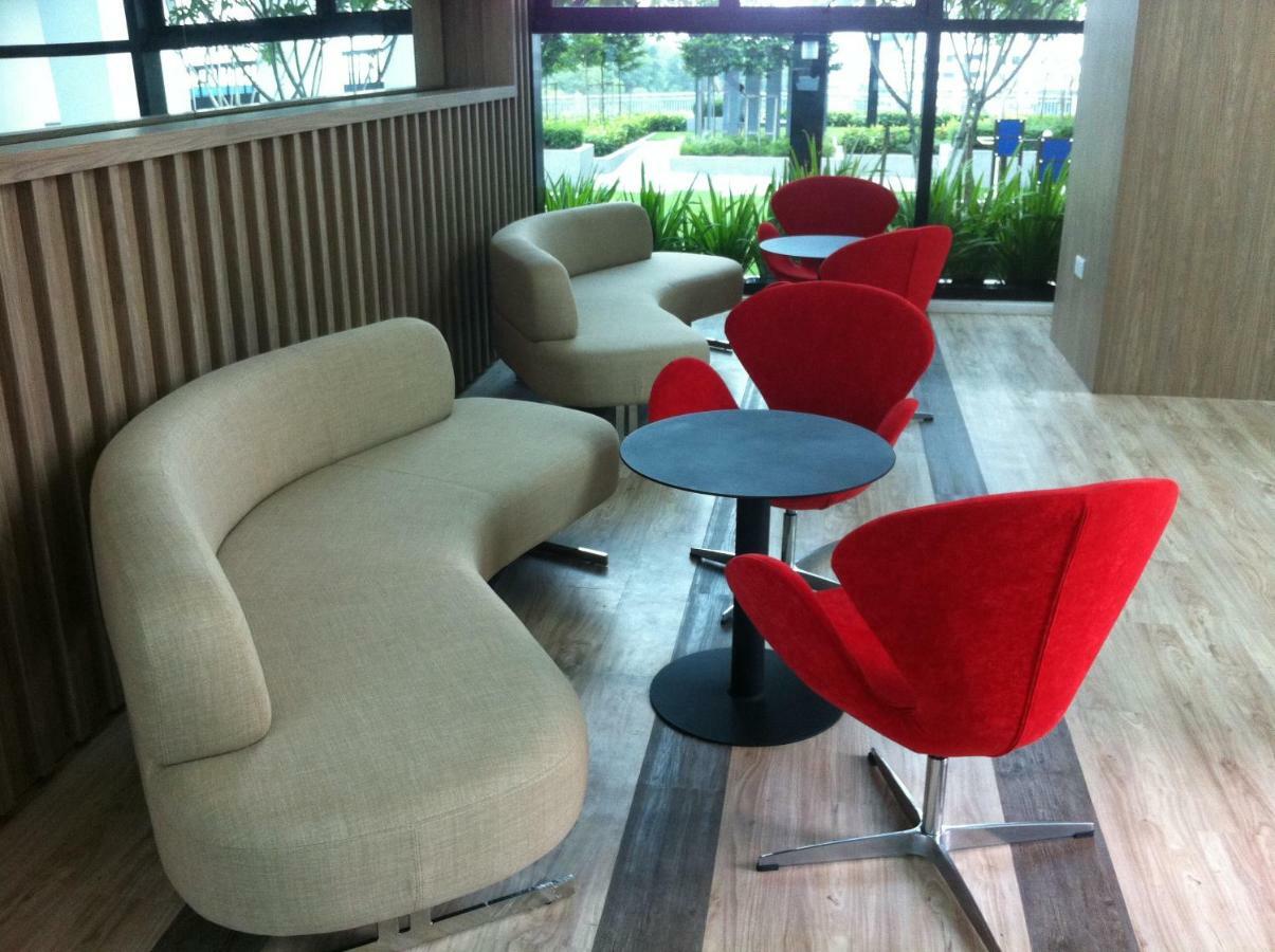 Skyloft Muslim Suite Johor Bahru Exteriör bild