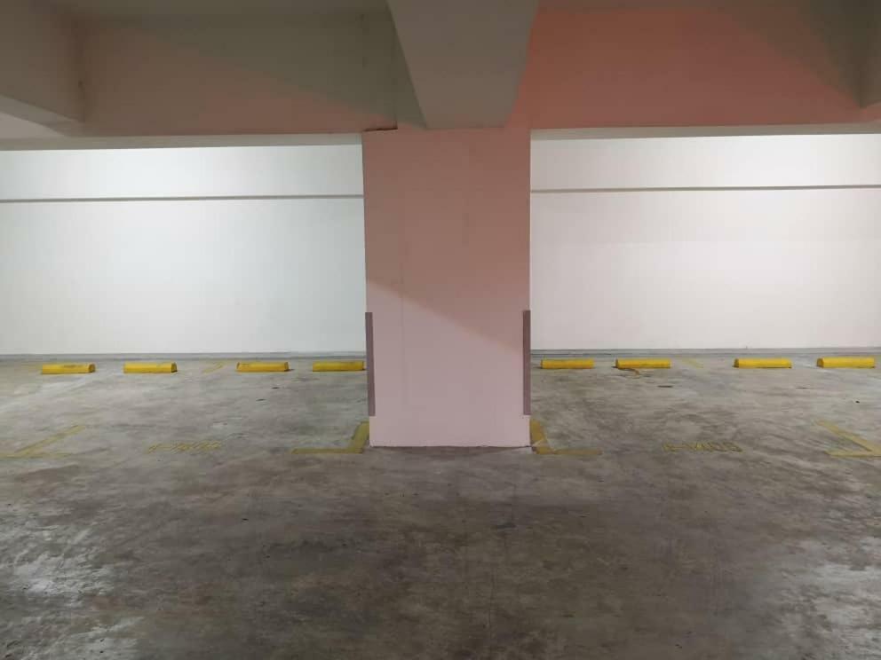 Skyloft Muslim Suite Johor Bahru Exteriör bild